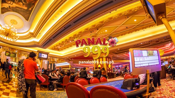 Ang pagmamaneho sa pambihirang tagumpay ng Macau ay mga laro sa mesa ng casino, partikular na ang baccarat. Para